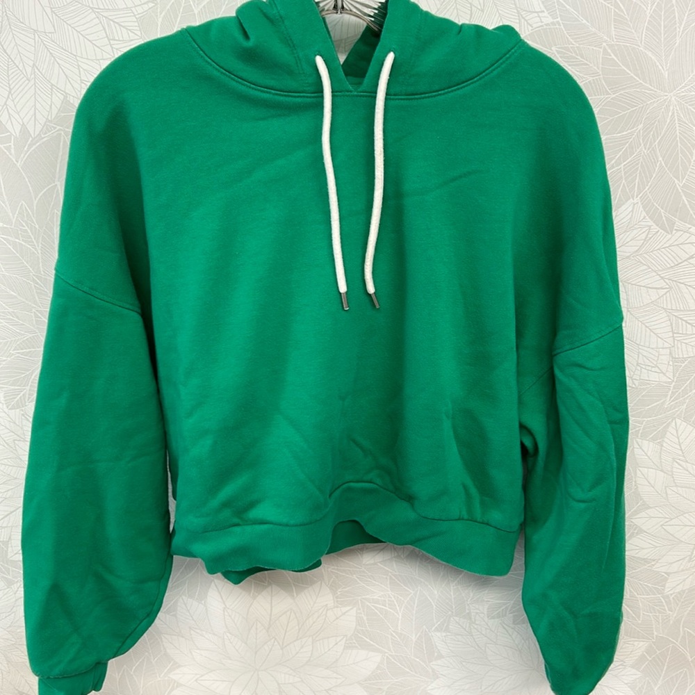Gap cropped hooded sweatshirt in a brilliant Kelly green